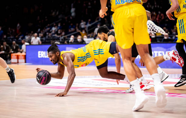 球队队徽不 球队队徽不