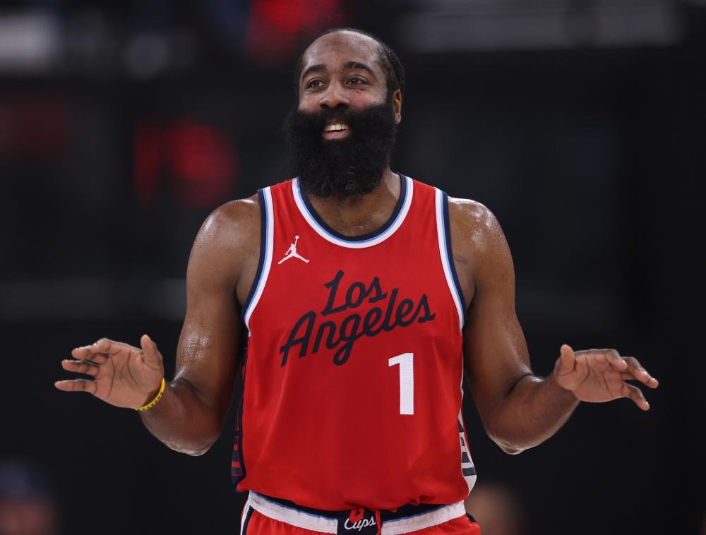 往往由防守 往往由防守